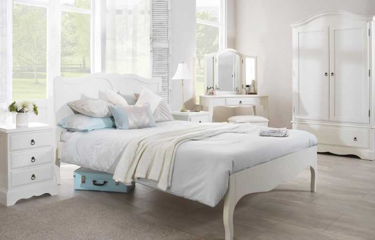 Комплект мебели для спальни белый