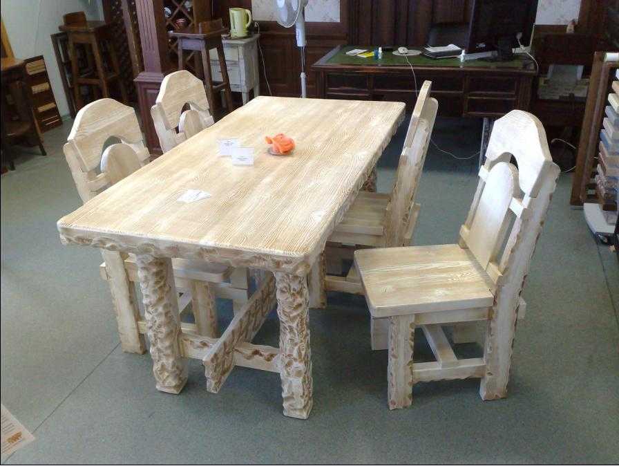 Красивые резные столы из дерева