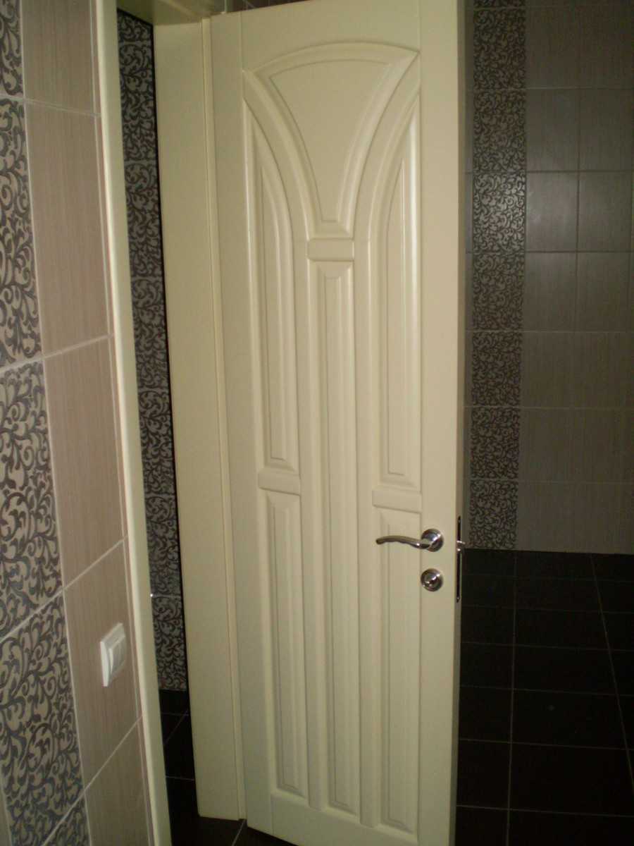 Дверь в ванну цена. Двери для ванной и туалета 60х190 с коробкой в Торекс. Дверь в туалет. Двери в ванную и туалет. Двери для ванной и туал.