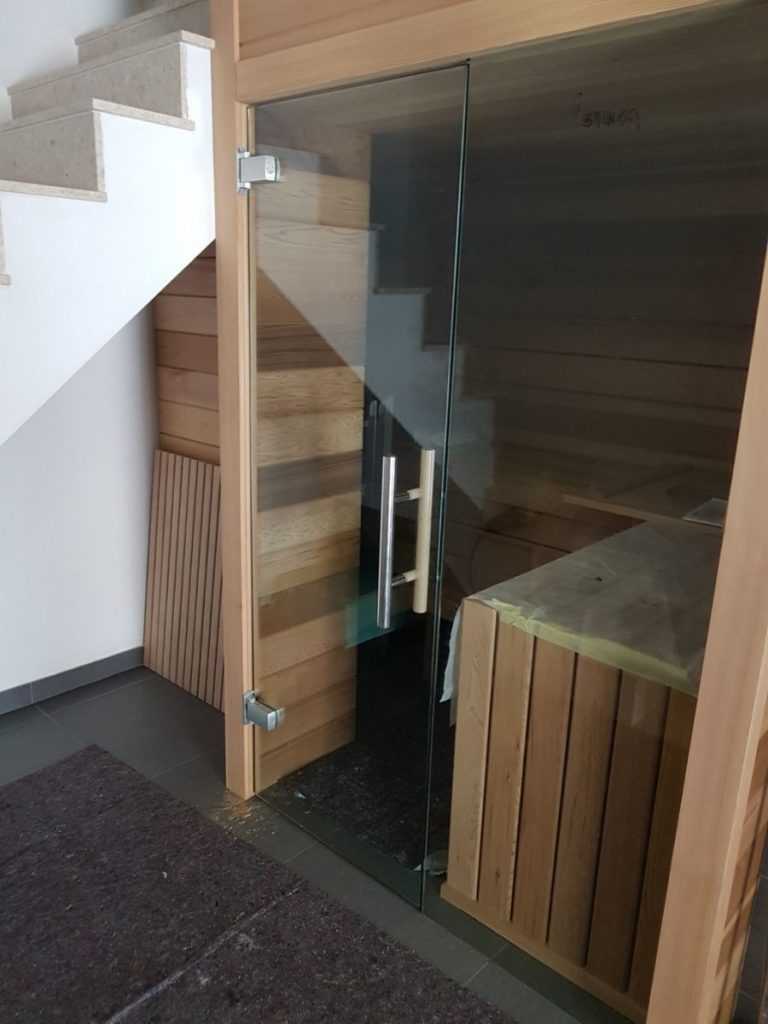 Двери для бани: 104 фото выбора и процесса монтажа банных дверей